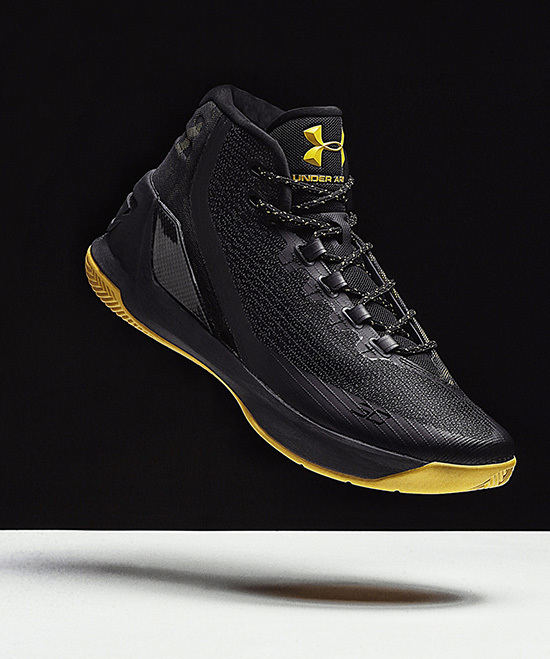 库里curry9北极光战靴,underarmour发布库里全明星战靴