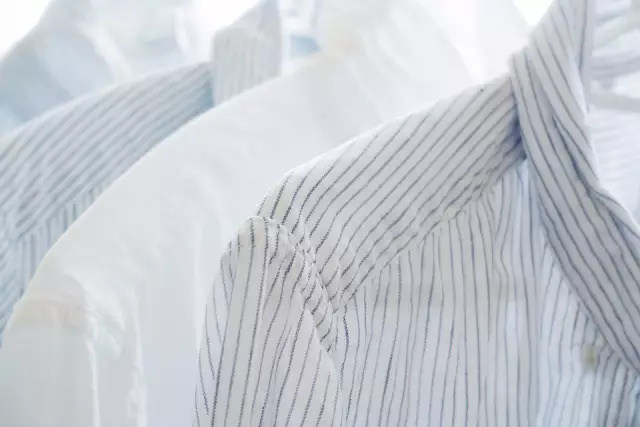 小妙招衣服染上笔墨怎么洗,用什么方法能把衣服上染的色洗掉