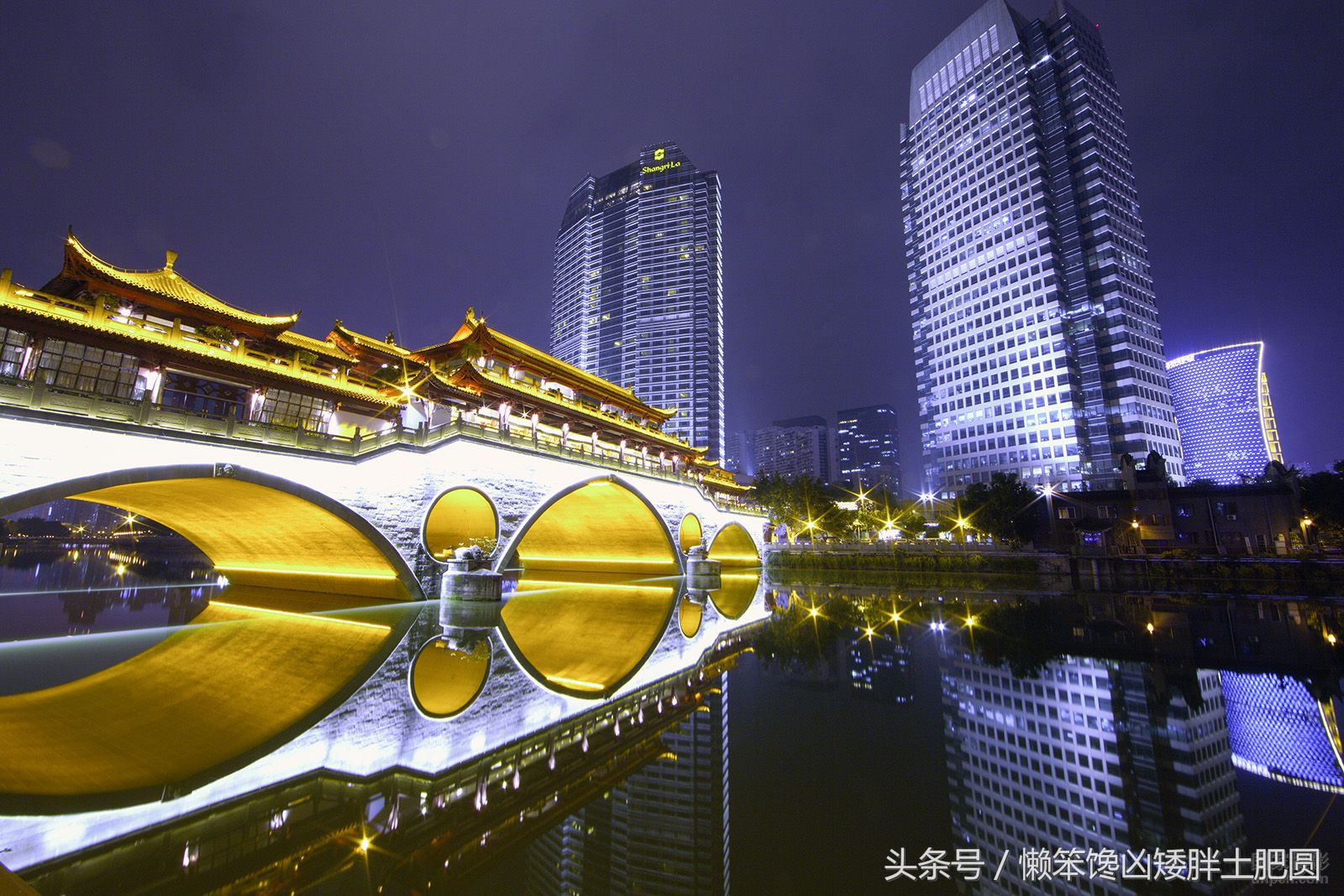 逛街看到跑车,逛街看到辆造型炫酷的车