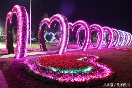 获得全球时尚盛典大奖，西航这个学校为什么这么时尚？