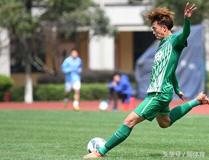 绿城飞翼原本身价过亿因国足散步帝恶名如今连中甲也踢不上！