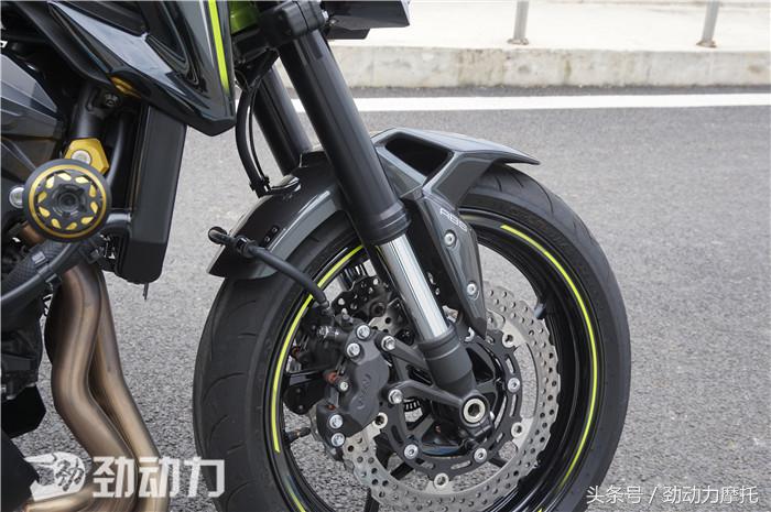 川崎z9002017款感受,川崎z900se和z900re区分
