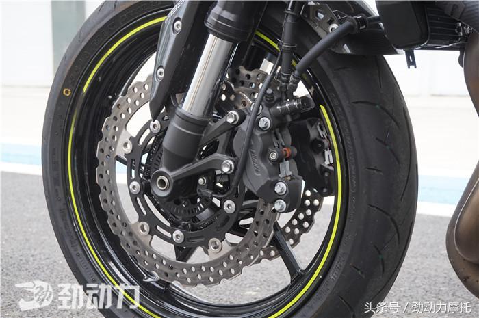 川崎z9002017款感受,川崎z900se和z900re区分