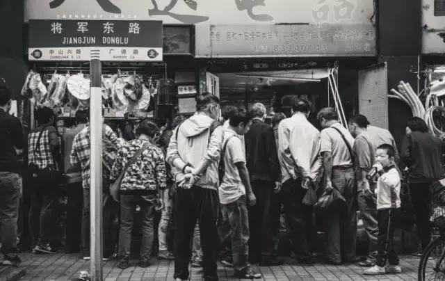 广州的一座荒废的商场,广州消失的城中城