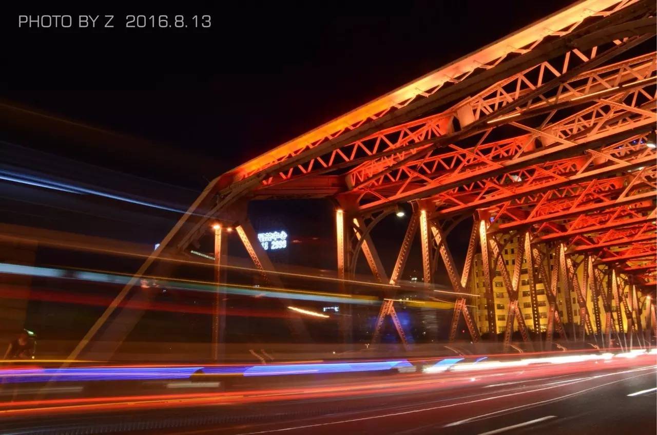 从基础教程到题材选取再到实用技巧，手把手教你玩转夜景拍摄！