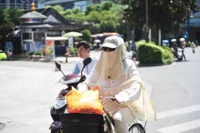 嘿闻哦！这些大牌防晒乳不合格！难道南宁妹注定要在暗中保护别人？