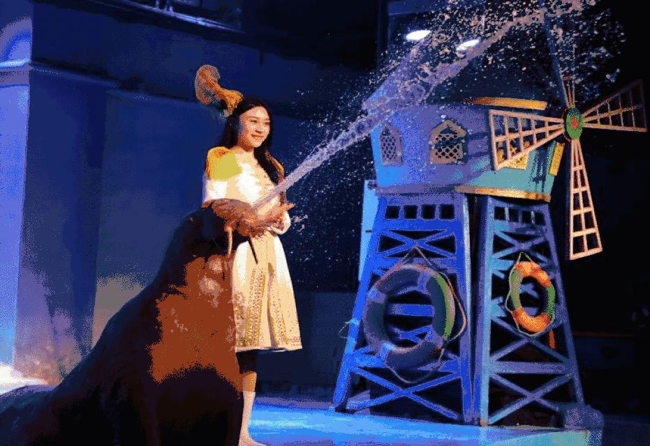 孩子去极地馆总是玩不够？现在一家三口无限次畅游只要650元｜还有机会抢免费门票