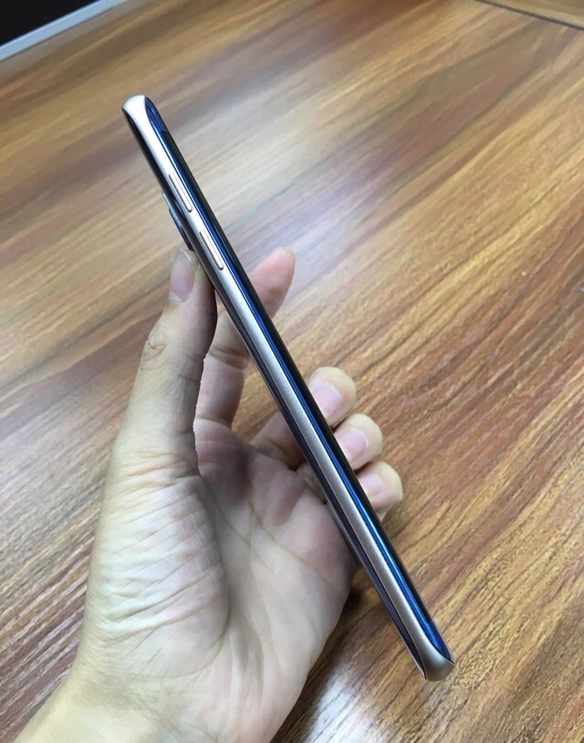 二手三星s6edge+值得购买吗,三星s7edge2020年现在多少钱