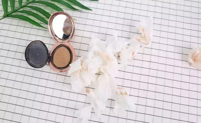 适合干皮用的持久不卡粉气垫测评,makeupmiracle气垫测评