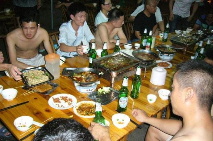 吃一次夜宵对身体有什么危害吗,吃夜宵的好处和坏处有什么区分