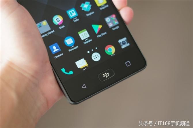黑莓还会发布全键盘手机吗,黑莓最新全面屏