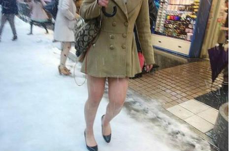 日本校服裙子为什么那么短,日本校服短裙子图片