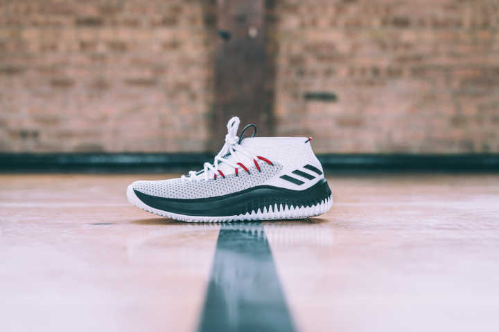 adidas和nike鞋子尺码,adidas与nike足球鞋区分