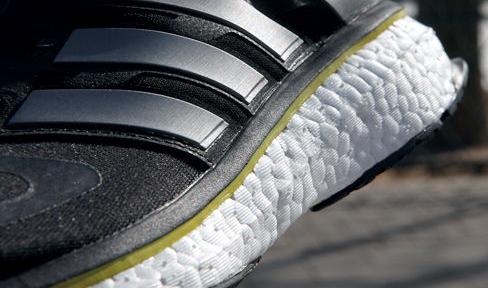 adidas和nike鞋子尺码,adidas与nike足球鞋区分
