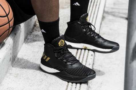 adidas和nike鞋子尺码,adidas与nike足球鞋区分
