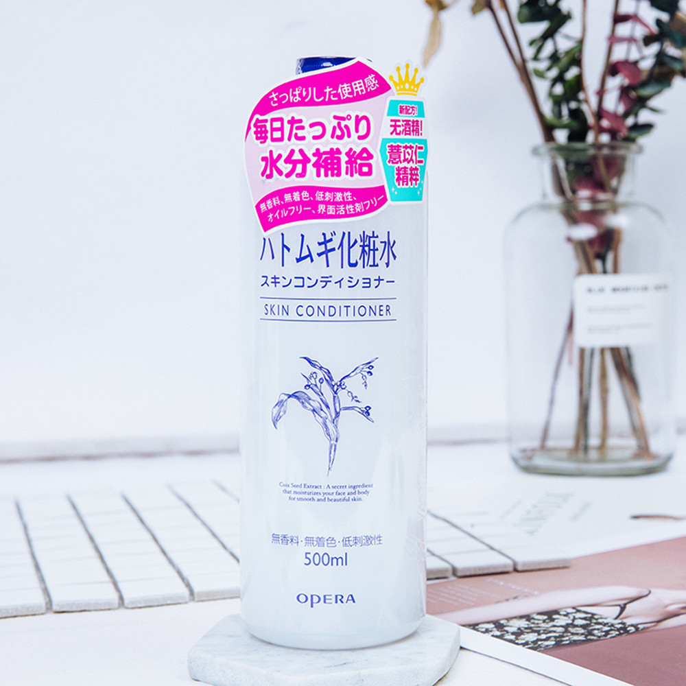 干皮化妆不脱妆正确步骤,脸太干化妆浮粉怎么办