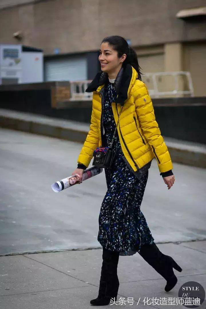 羽绒服搭配裙子冬天穿搭,羽绒服裙子冬日最强搭配