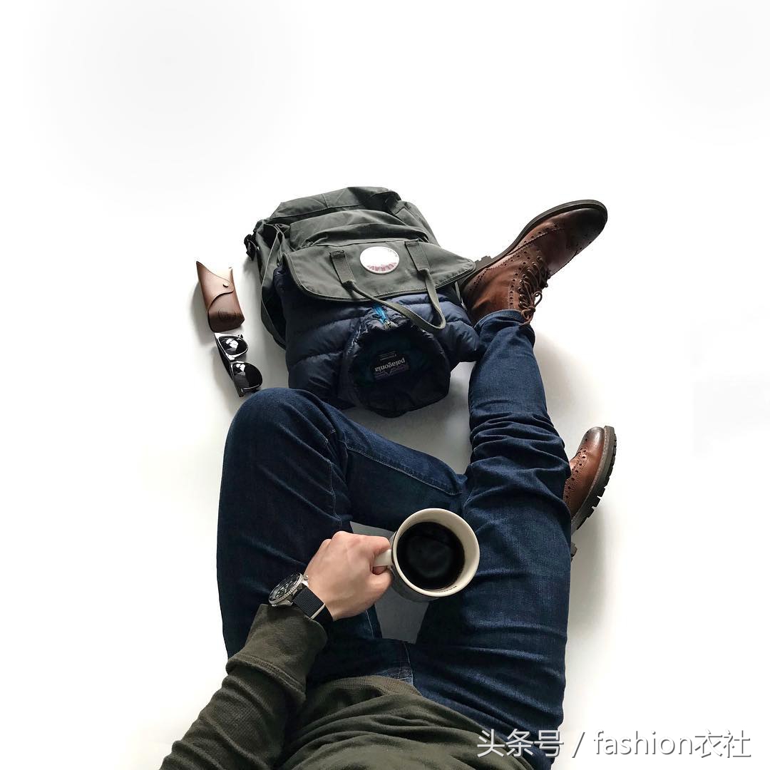 男生衣服怎么搭配好看的技巧,男生搭配衣服推荐秋天