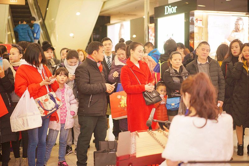 重庆卖场开年福袋大战，世纪新都周六发售拔得头筹