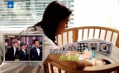baby装蜡像,baby假装蜡像邓超