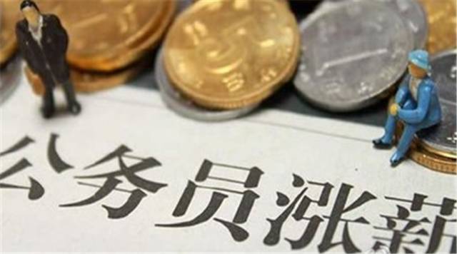 如何面对自媒体乱象,自媒体如何正确引导人的价值观