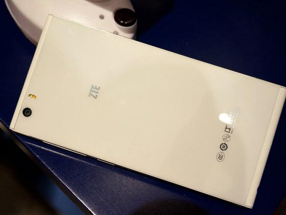 这些噱头手机，看见请绕行