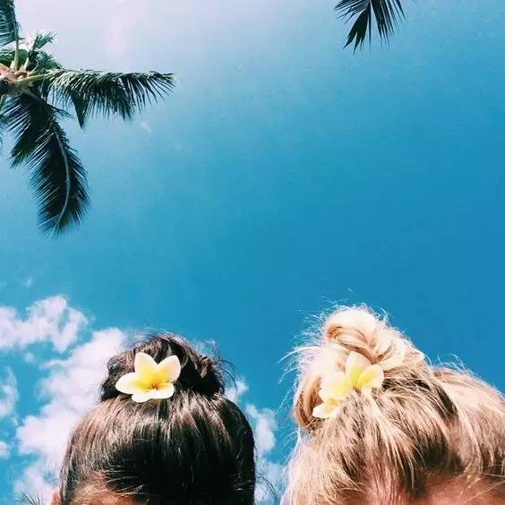 今年夏天的目标是做个帅气的踏浪少女！
