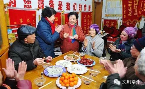 这位感动常州的“红衣奶奶”，即将在电波中再次温暖我们！