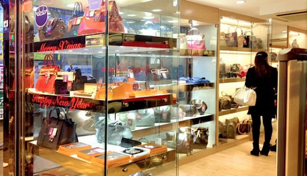 怎么去香港尖沙咀免税店,香港尖沙咀购物一日攻略