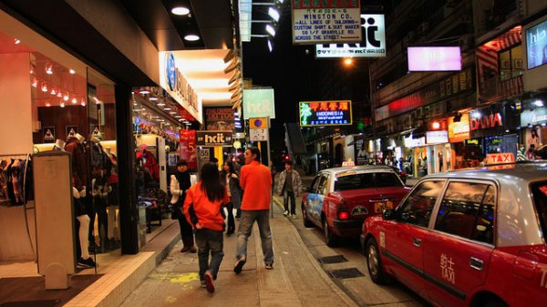 怎么去香港尖沙咀免税店,香港尖沙咀购物一日攻略