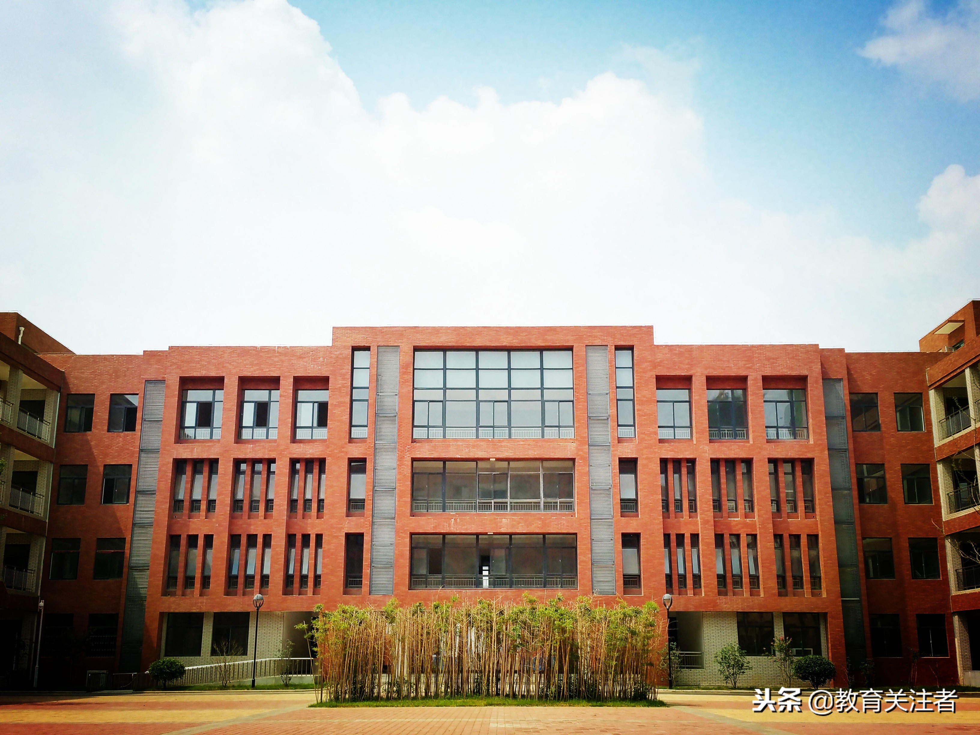 郑州市管城回族区春晓小学介绍,郑州市管城回族区春晓小学电话