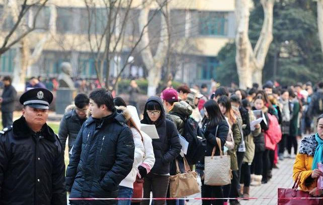 学硕和专硕区分可以自己选择吗,学硕和专硕哪个更值得选择