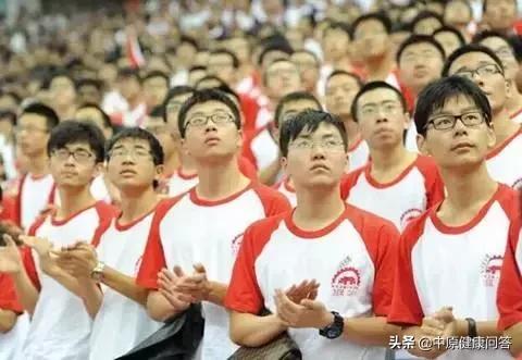 掏耳朵、打电话……OMG，这些小事情可能致聋？