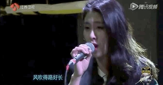 华晨宇张碧晨事件与汪峰关系,张碧晨华晨宇邓紫棋恋情如何开始
