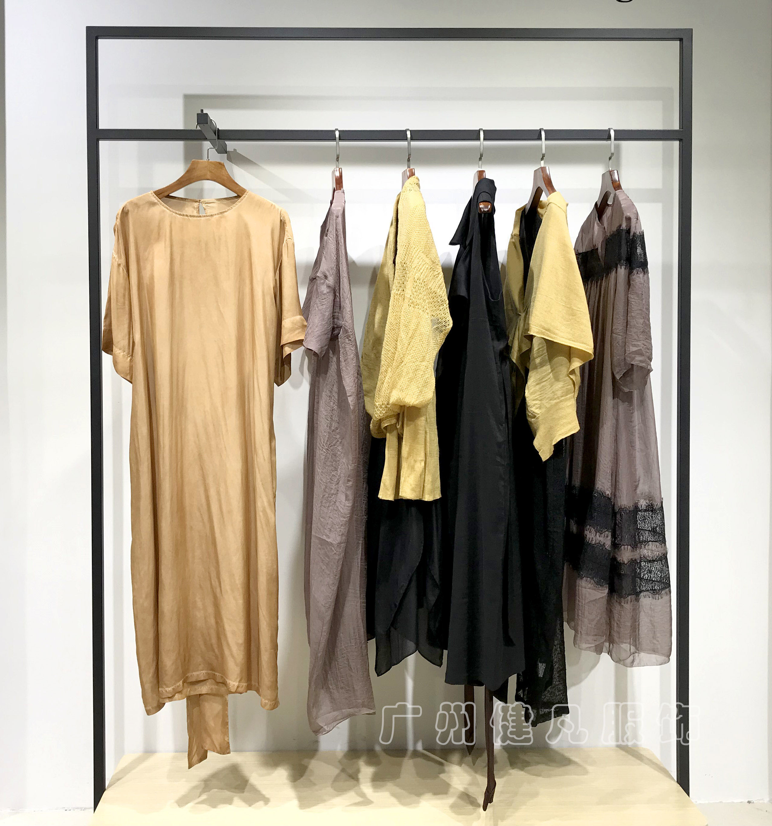 国内潮女装加盟,最新潮流女装加盟店