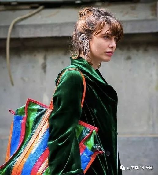 balenciaga粉色蝴蝶结包,balenciaga爆款包