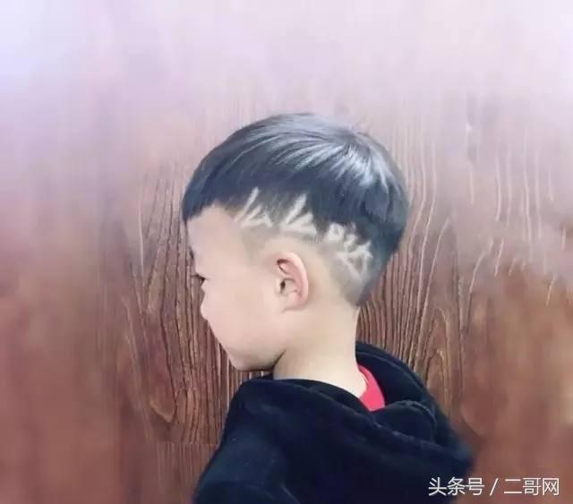 理发器在家里就能给宝宝理发,家用理发器怎么给儿童理发
