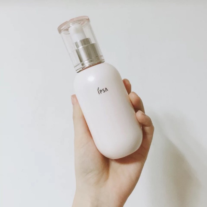 干性皮肤用什么牌子的水乳液面霜,适合敏感肌痘肌的乳液面霜