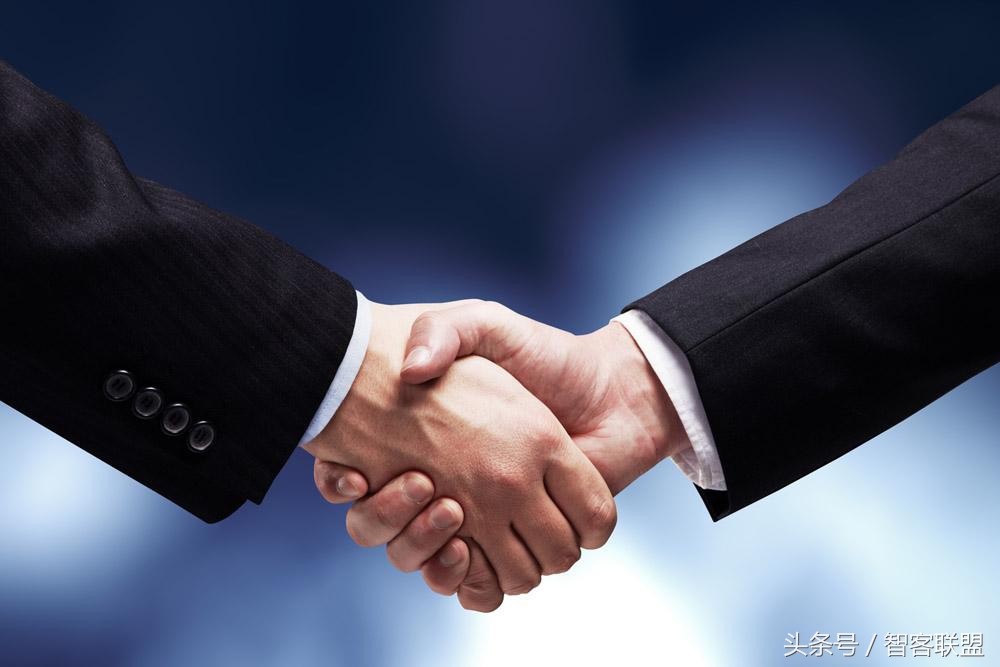 职场篇：握手礼仪，商务握手要注意，别因为小细节耽误你的大事！
