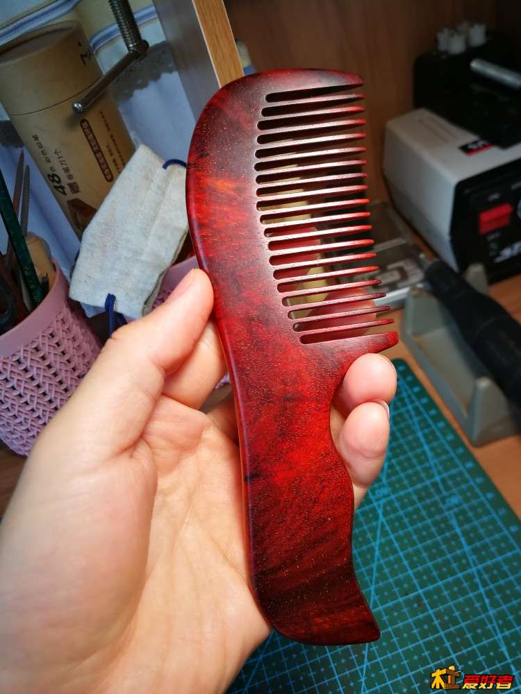 手工小叶紫檀木梳,小叶紫檀梳子图片大全