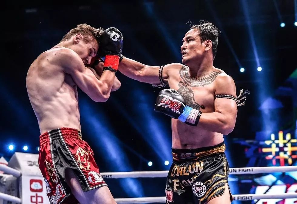 历经无数战役的人,泰拳90年代四大天王排行榜