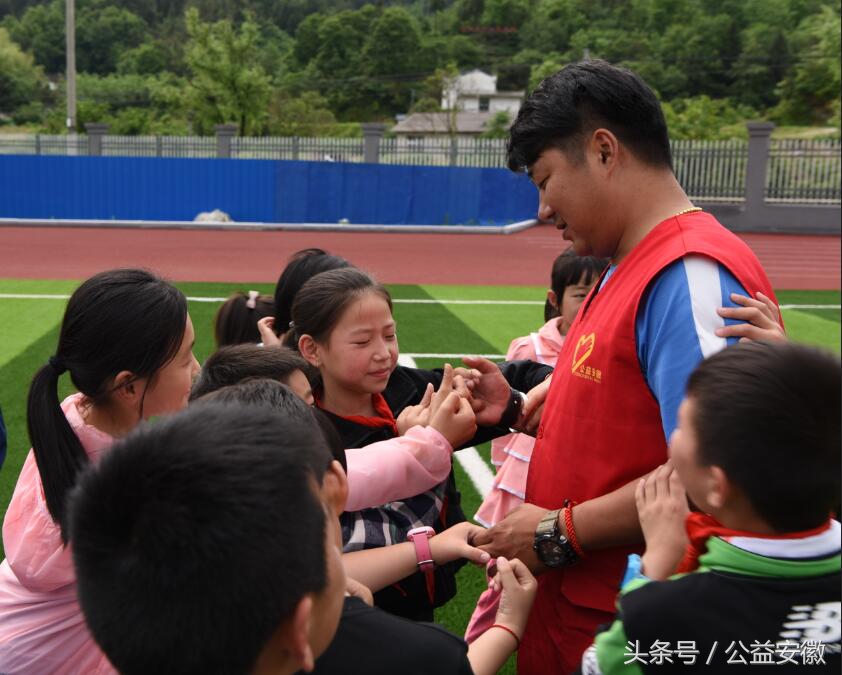 小足球成就大梦想