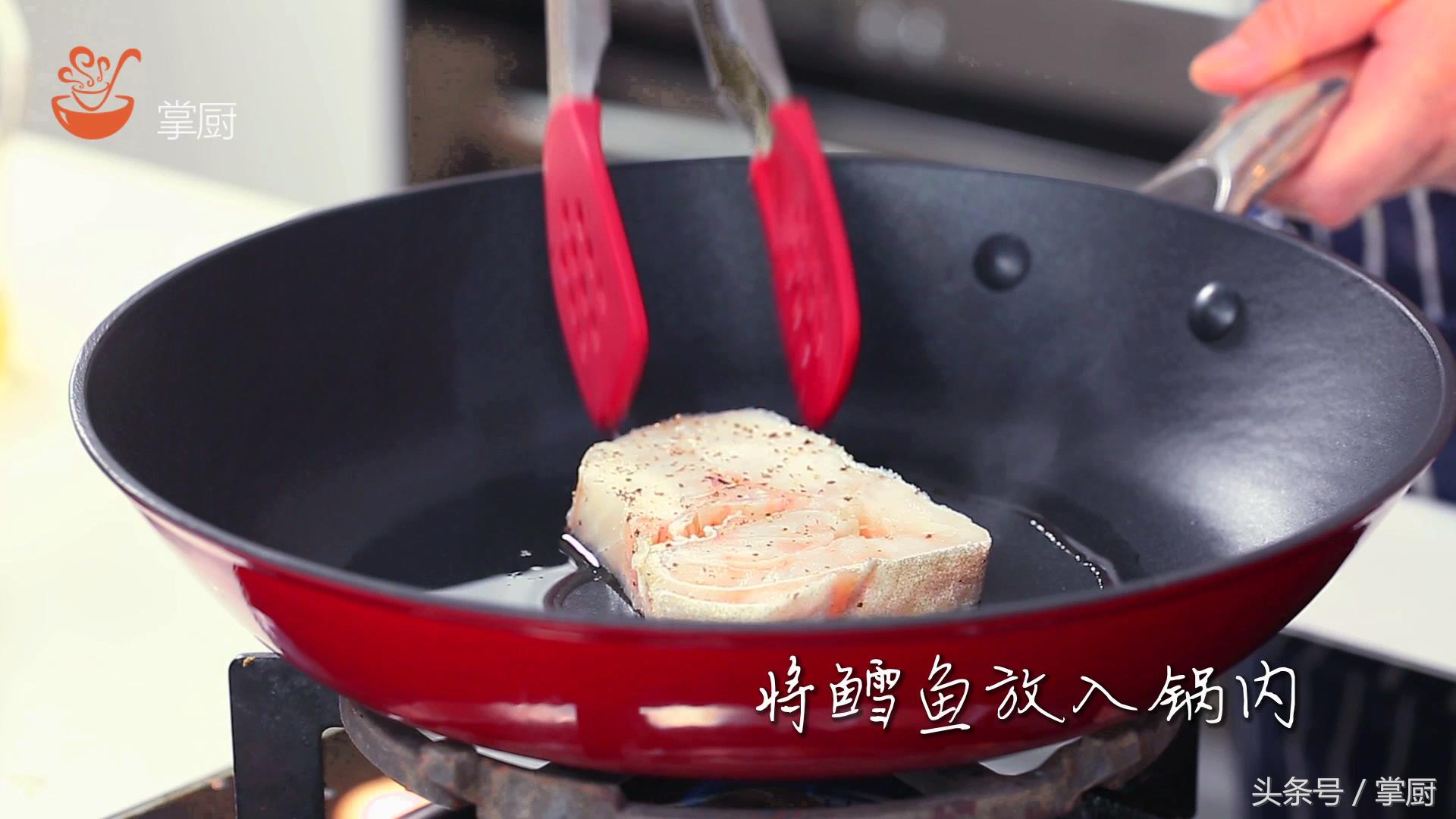 外酥里嫩香煎深海鱼,外脆里嫩的鳕鱼