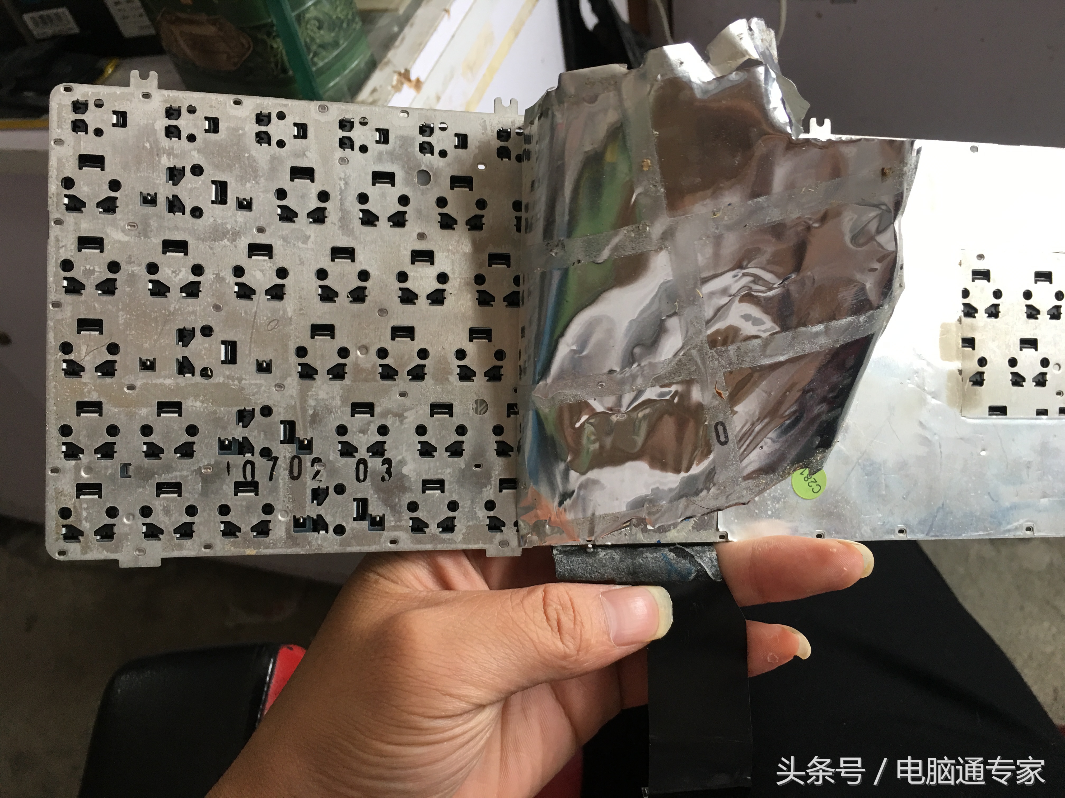 笔记本键盘拆解清洗,笔记本键盘拆机视频