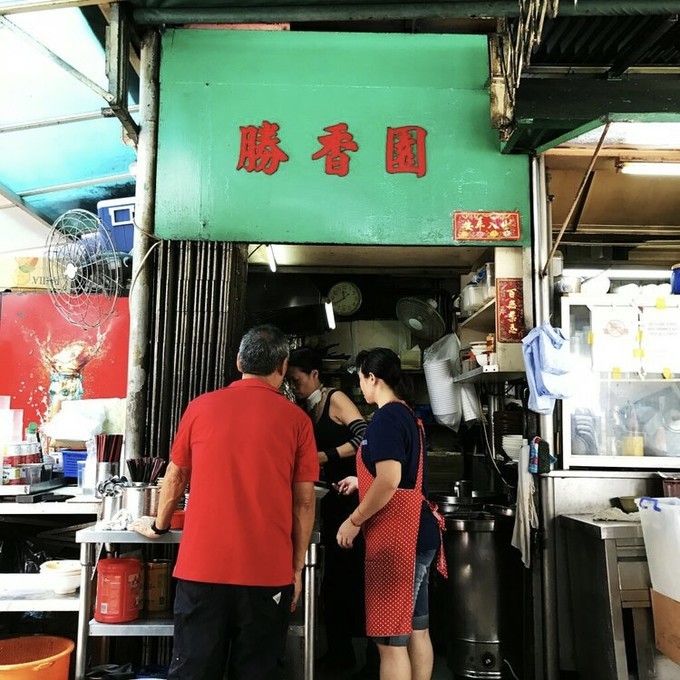 购物天堂里的市井味道：是古惑仔的码头，也是陈奕迅的“香港胃”