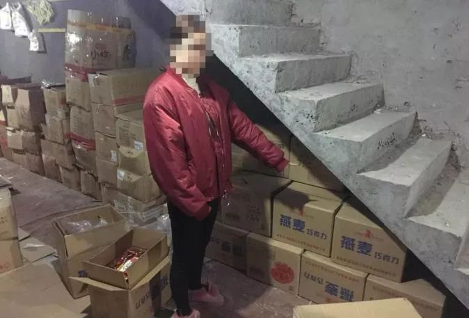 5200多箱假德芙、假绿箭竟产自福建，快查查自家的零食柜，真心不敢吃！