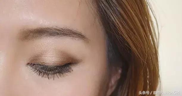 阚清子的青春虽喂了狗，却因推荐的化妆品太好用一夜圈粉百万！