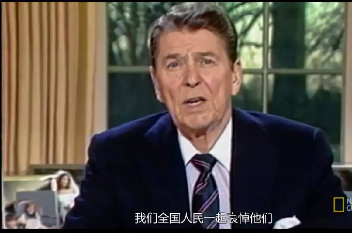 太空之殇：这颗飞到外太空的足球，背后站着7名航天英雄魂
