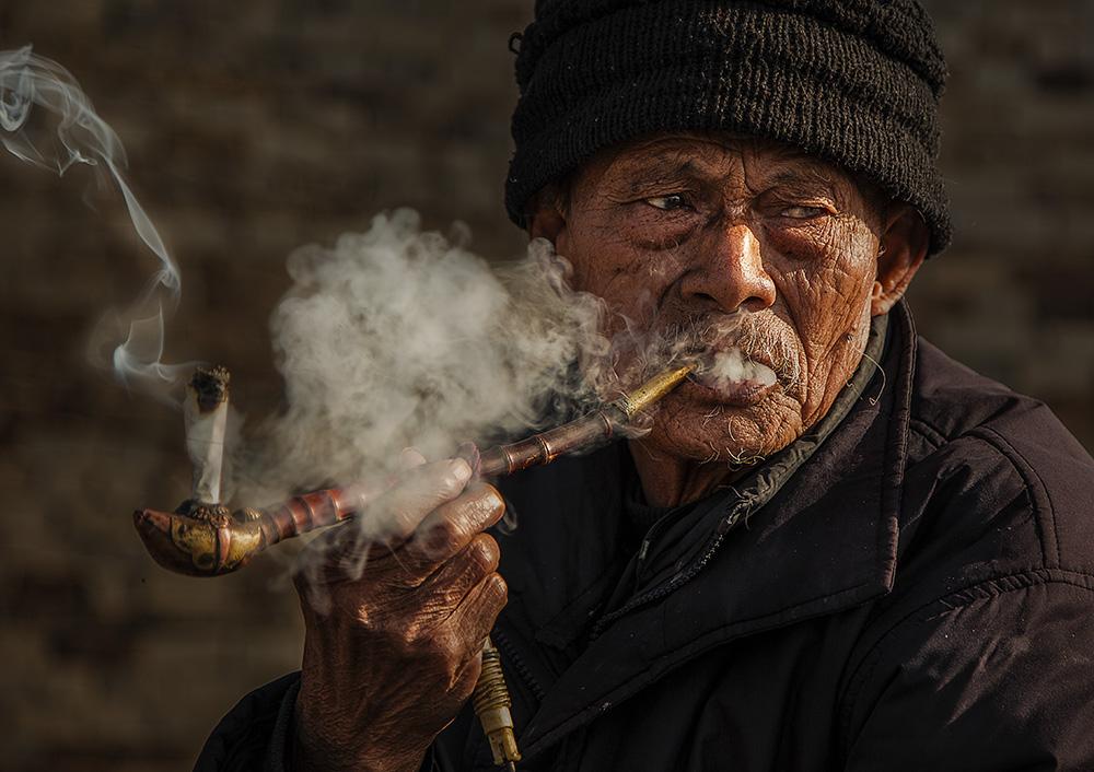 牡丹香烟333和普通的有什么区分,牡丹333香烟和牡丹有什么区分