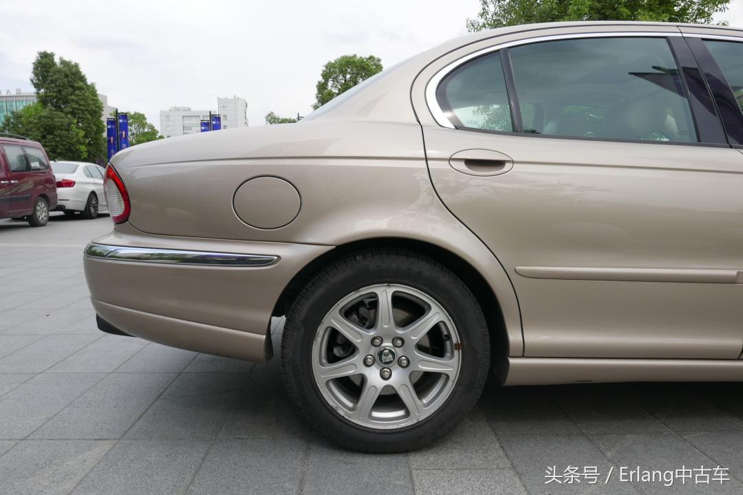 腔调与情怀彰显品位的豪华JAGUARX-TYPE